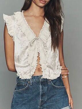 NWT Sleeveless Tie-Front Top With Ruffle Detailing size Large